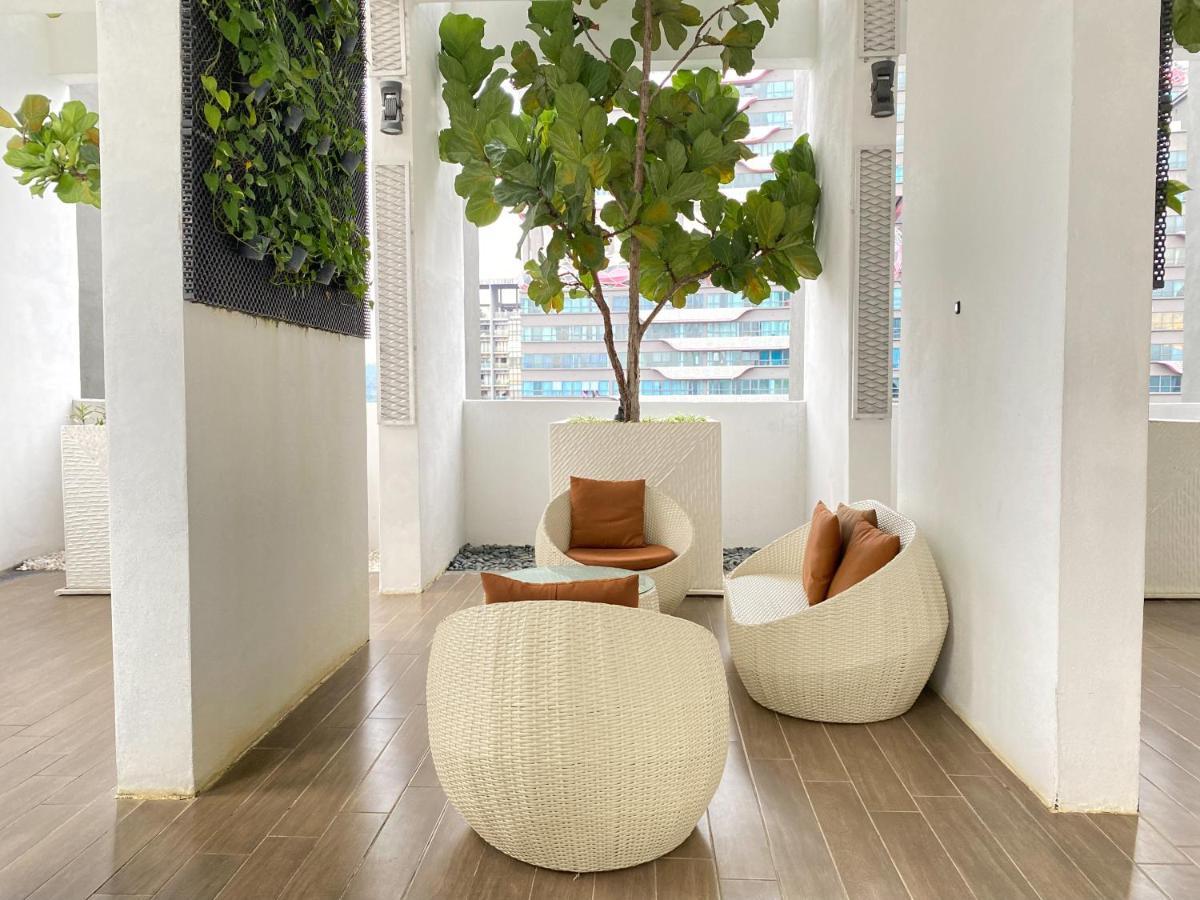 Skyline Garden 2 Bedrooms Homestay Near Klcc Kuala Lumpur Exteriör bild